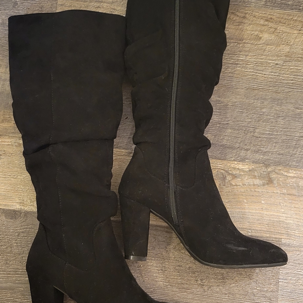 Black Knee-High Women's Boots